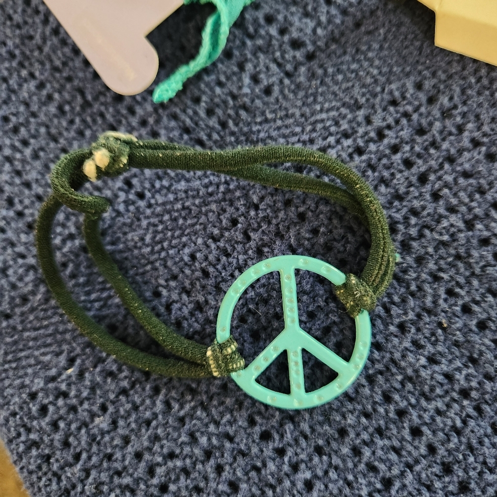 Bracelets Set - Picture 2 of 4
